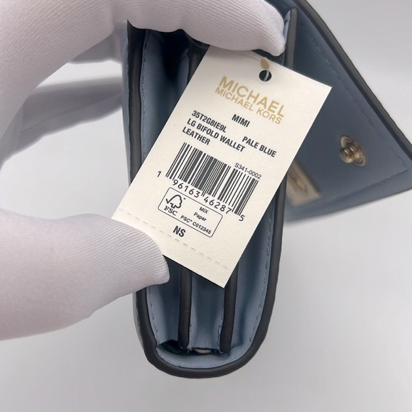 MICHAEL Michael Kors Mimi Large Saffiano Leather Bi-Fold Wallet Pale Blue - Picture 12 of 16